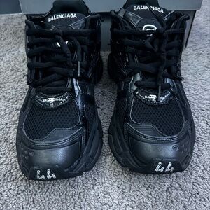 Balenciaga Black runners